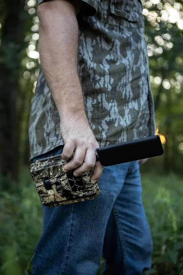 Spartan 4G LTE GoCam Verizon Wireless Trail Camera with Quick Aim Mount - Motion Activated Night Vision Game Camera, IP65 Water-Resistant (Blackout)